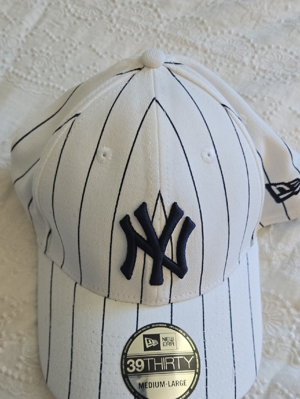 New Era White and Navy Pinstripe NY Yankees 39THIRTY Cap